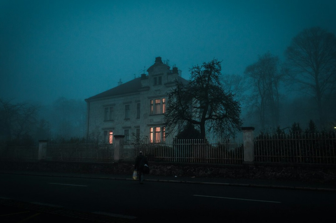 abandoned mansion at night